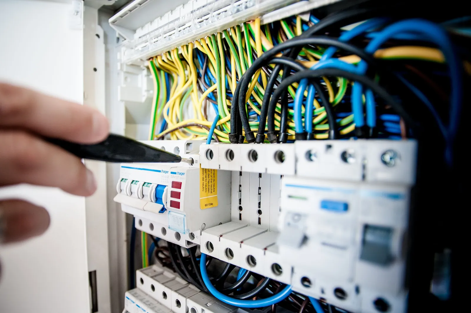Electrician services in Long Island, NY